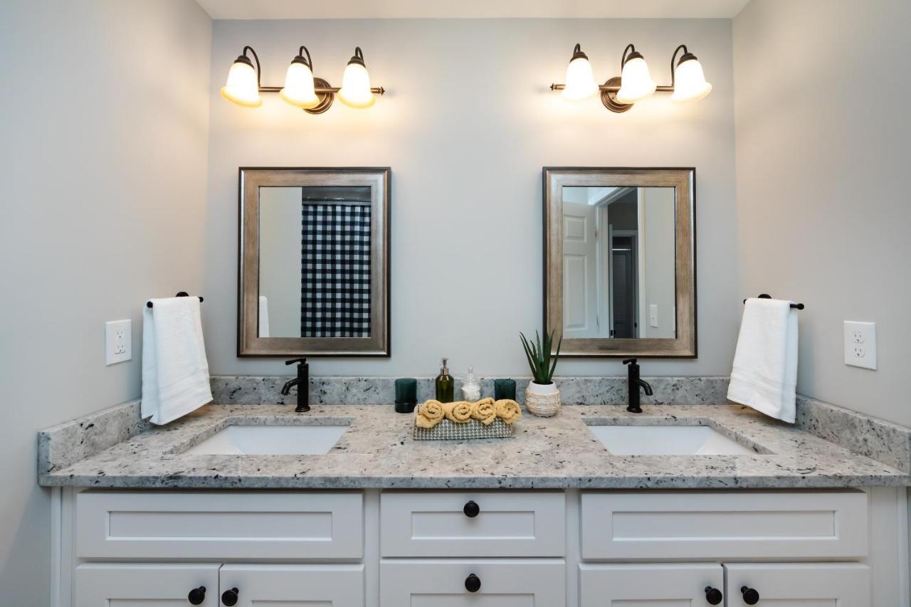 Brandnew Spacious 4 Bedroom House Minutes To Uptown Charlotte Eksteriør bilde