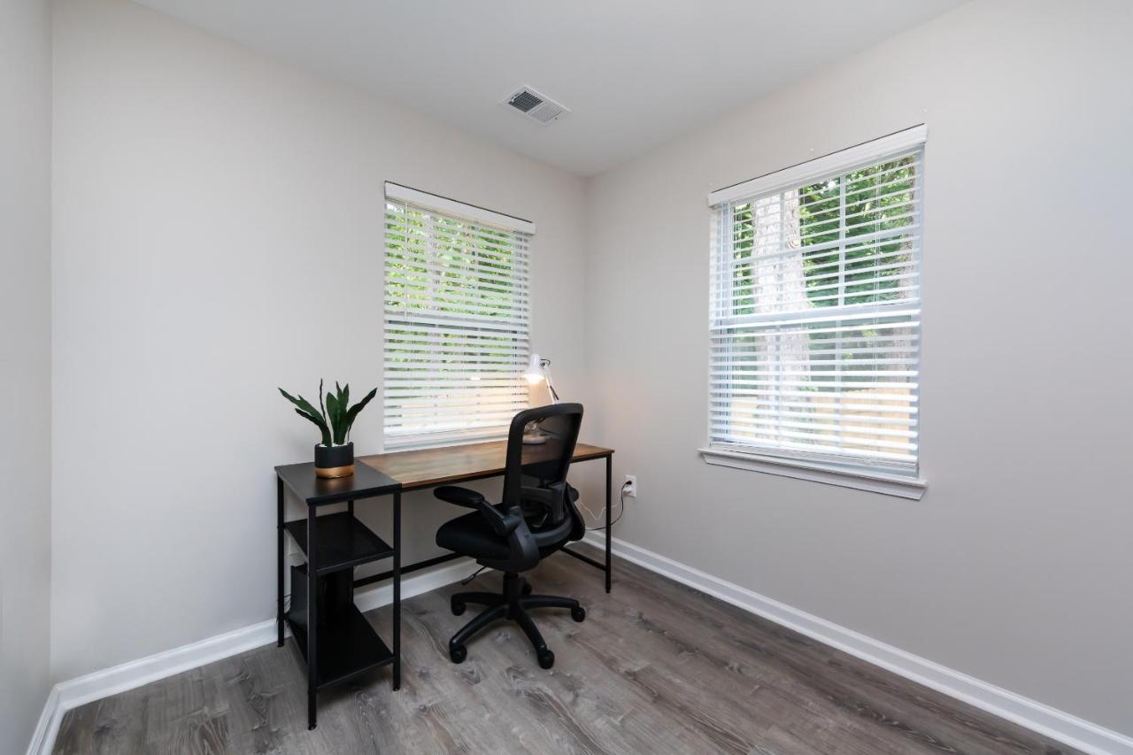 Brandnew Spacious 4 Bedroom House Minutes To Uptown Charlotte Eksteriør bilde